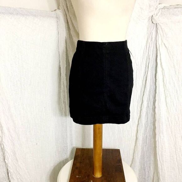 Wild Fable NWT Black Mini Skirt Size 4 - Picture 1 of 6